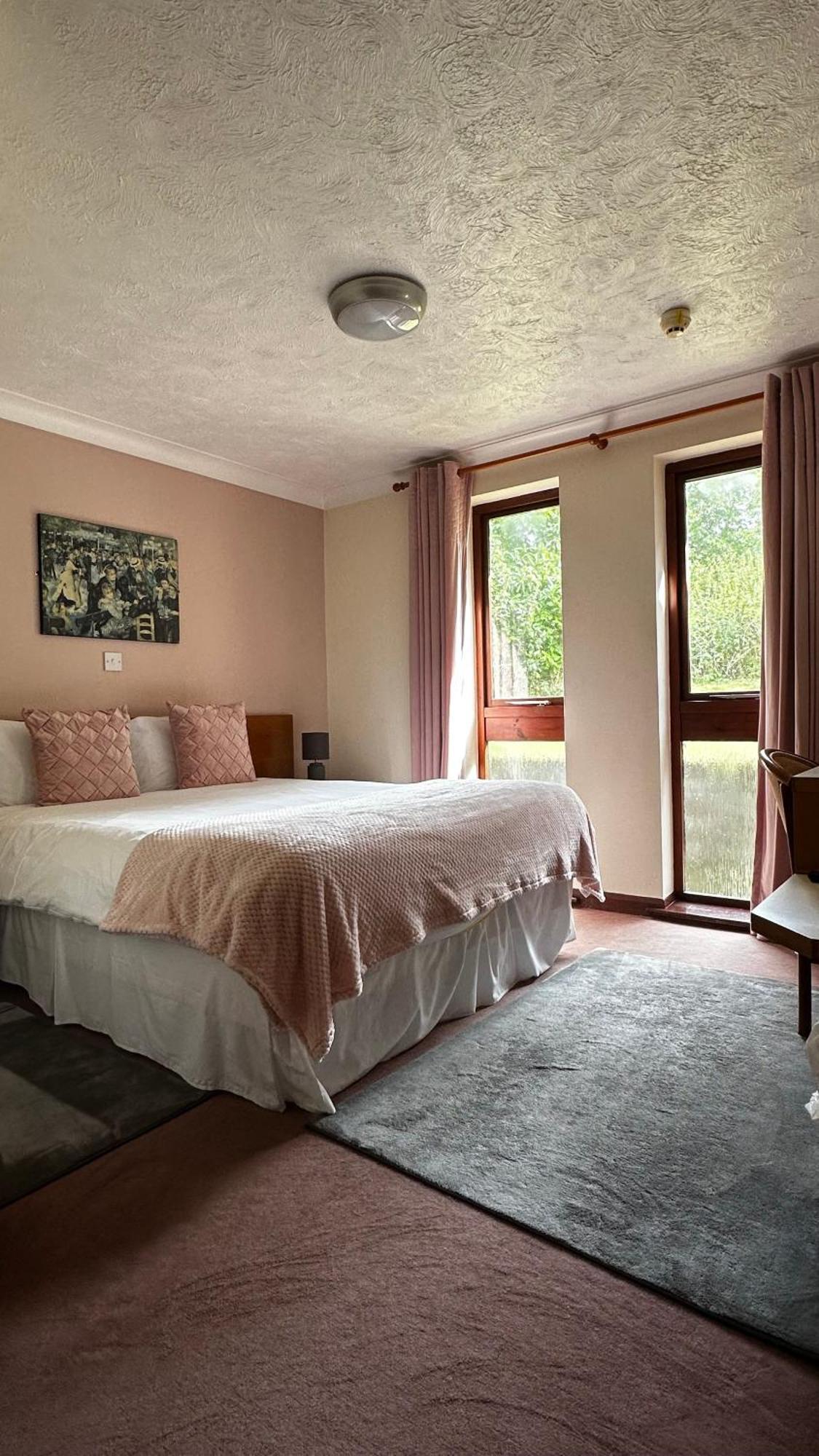 Farmhouse Inn Thaxted Extérieur photo
